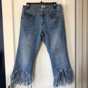 Cropped fringe jeans